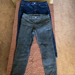 2 WHBM jeans, M, short, 1Blk and 1Blue 2/$50